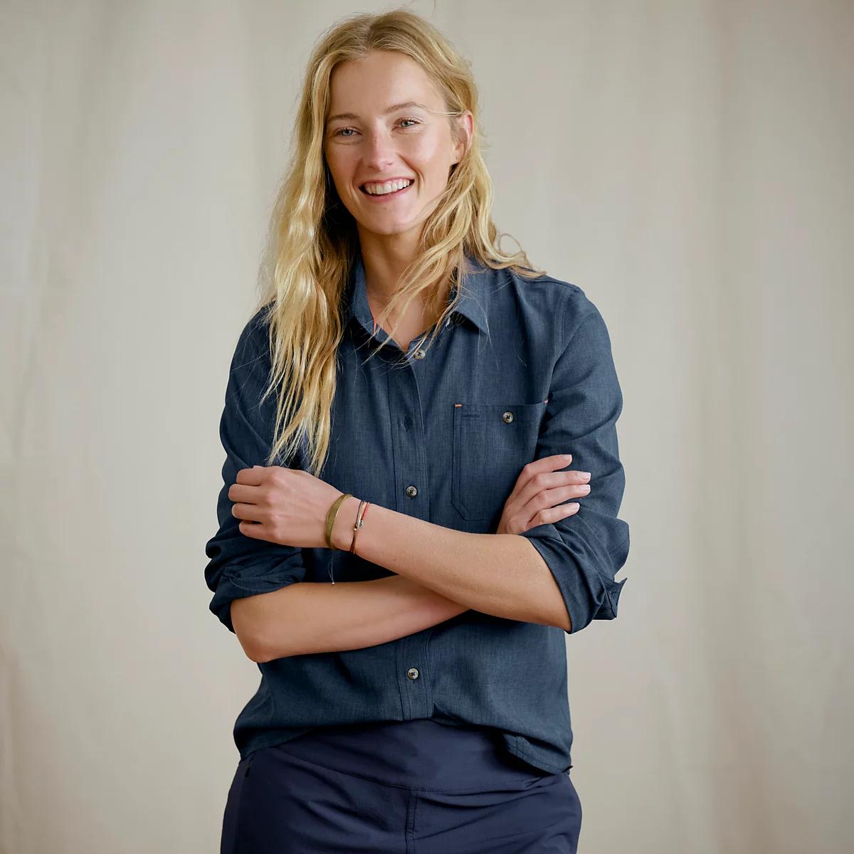 Women’s Tech Chambray Long-Sleeve Work Shirt